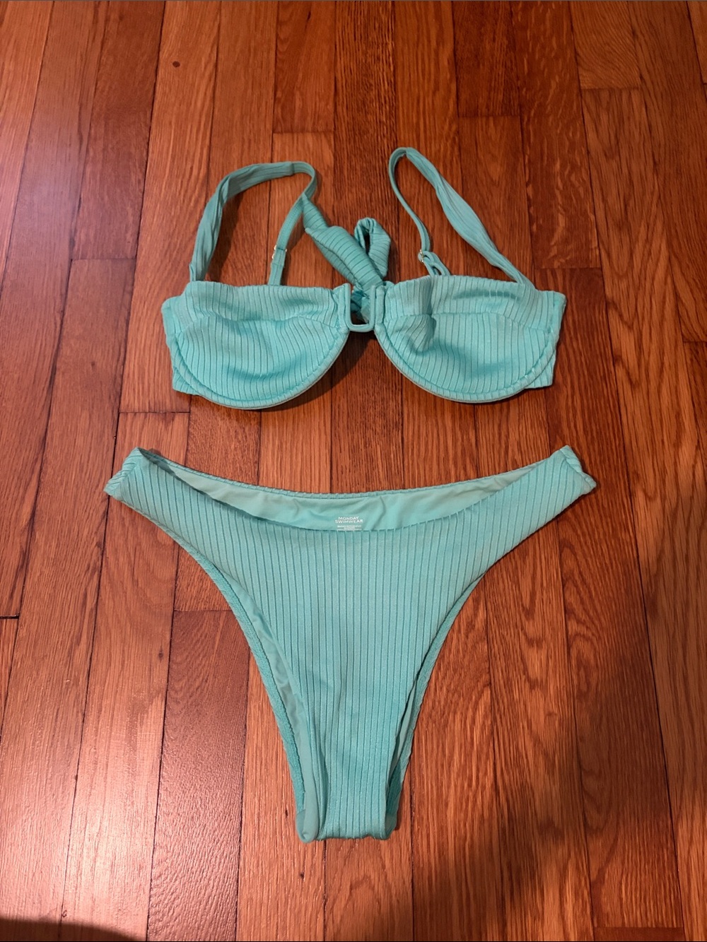 Monday swimwear set size medium in turquoise wide rib